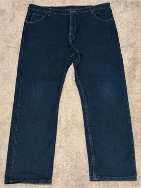 Wrangler Relaxed Fit Men’s Dark Wash Straight Leg Work Wear Jeans Size 42x30